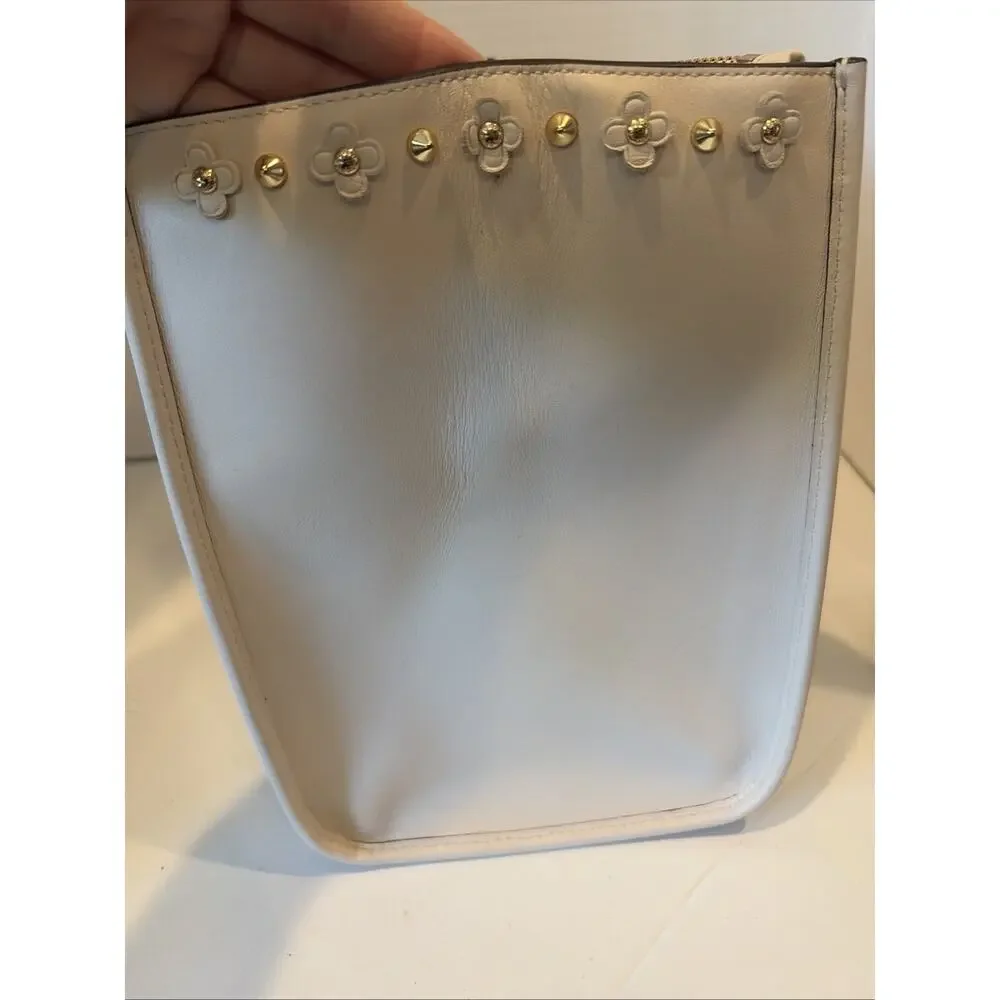Coach Ivory/cream leather handbag with gold accent EUC Used Once f47300